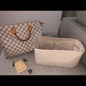 Authentic LouisVuitton Damier Azur White Speedy 30